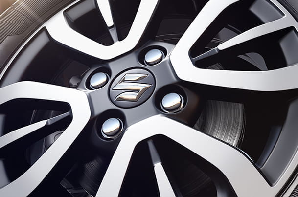 Difference Between Alloy Wheels vs Steel Wheels - Which is Better?